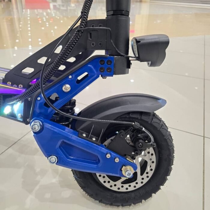 L3 Pro E- Scooter - Image 2