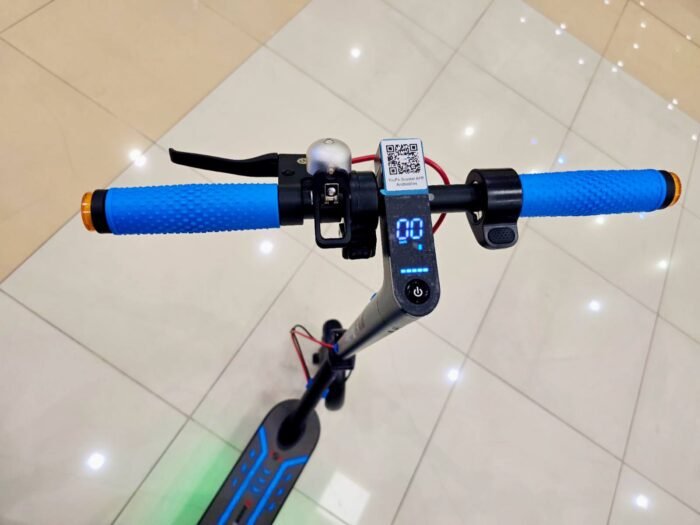 HT 04 E Scooter - Image 2